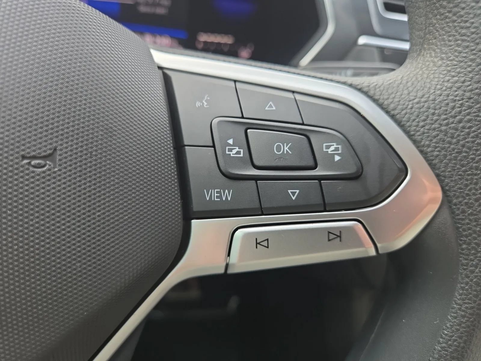 Used 2022 Volkswagen Tiguan S FWD image 22
