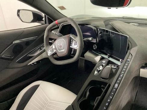 Used 2023 Chevrolet Corvette Stingray Premium Cpe w/ Z51 Performance Package image 34