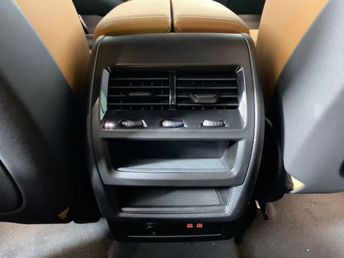 Used 2026 BMW X5 sDrive40i w/ Premium Package image 29