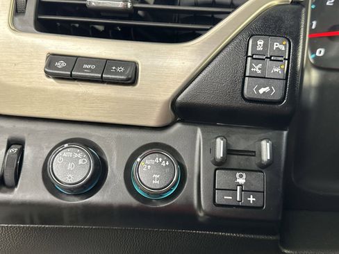 Used 2019 GMC Yukon Denali w/ Denali Ultimate Package AWD/4WD image 46