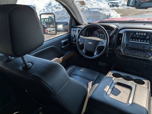Used 2018 Chevrolet Silverado 1500 LTZ w/ Max Trailering Package AWD/4WD image 9