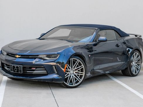Used 2016 Chevrolet Camaro LT RWD image 7