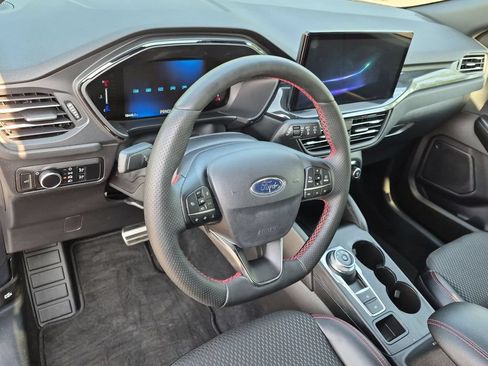 Used 2024 Ford Escape ST-Line w/ Tech Pack #1 AWD/4WD image 10