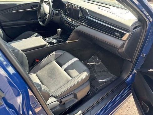 Used 2025 Toyota Camry SE w/ Convenience Package image 22