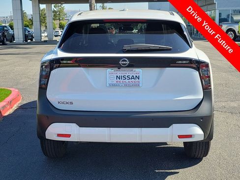 Used 2025 Nissan Kicks SV FWD image 32