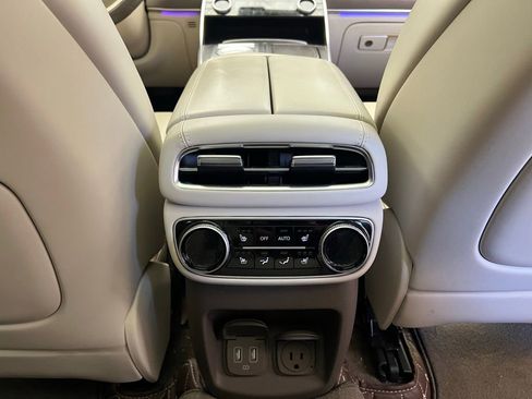 Used 2021 Genesis GV80 3.5T w/ Prestige Package 07 AWD/4WD image 9