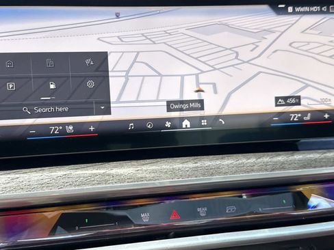 Certified 2025 BMW 760i xDrive 760i xDrive w/ Executive Package image 19