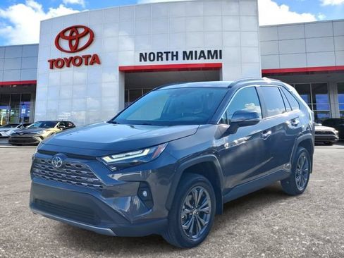 Used 2024 Toyota RAV4 Limited AWD/4WD image 2