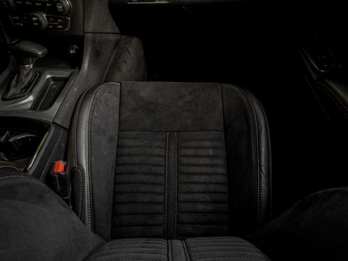 Used 2018 Dodge Charger R/T image 55