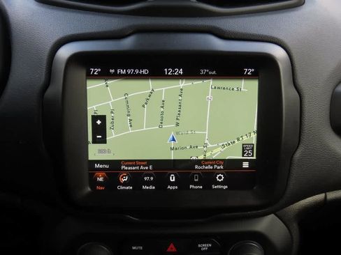 Used 2022 Jeep Renegade Latitude image 20