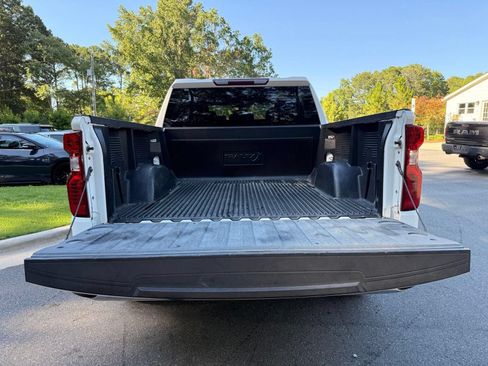 Used 2020 Chevrolet Silverado 1500 LT RWD image 13