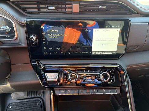 Used 2024 GMC Sierra 1500 AT4 w/ Technology Package image 33