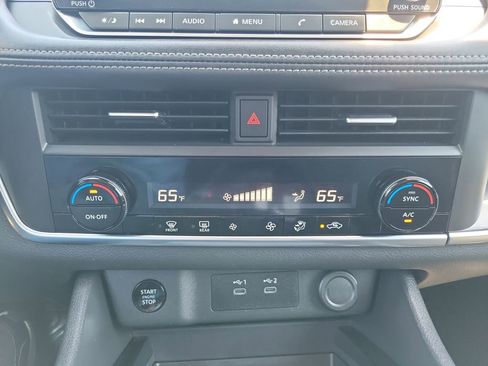 Used 2024 Nissan Rogue SV AWD/4WD image 33
