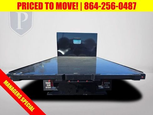 New 2025 Chevrolet Low Cab Forward image 9