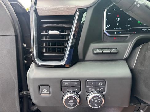 Certified 2024 GMC Sierra 2500 Denali w/ Denali Reserve Package image 24