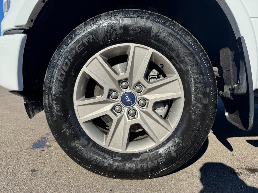 Used 2015 Ford F150 XLT w/ Equipment Group 301A Mid AWD/4WD image 13
