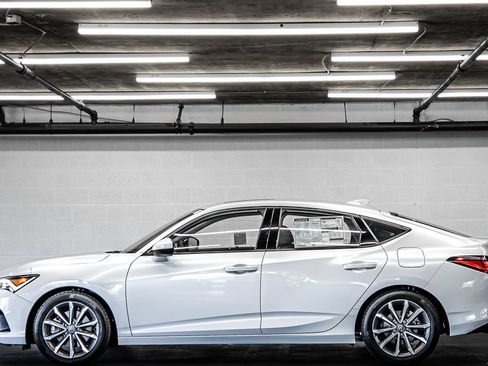 New 2026 Acura Integra FWD image 2