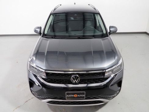Used 2024 Volkswagen Taos SE image 10