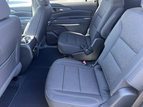 New 2026 Chevrolet Traverse LT image 11