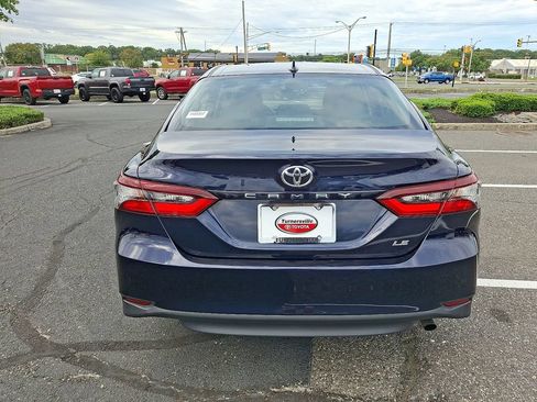 Used 2021 Toyota Camry LE FWD image 5