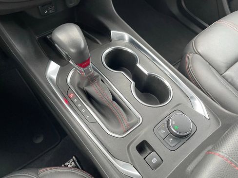 Used 2022 Chevrolet Traverse RS w/ LPO, Roadside Safety Package image 17