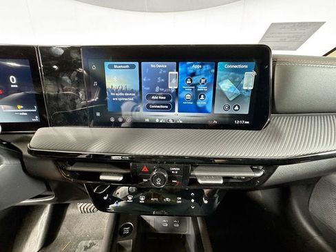 New 2026 Nissan Kicks SR w/ SR Premium Package image 13