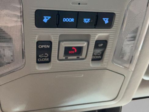 Certified 2022 Toyota RAV4 Limited AWD/4WD image 17