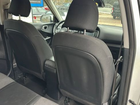 Used 2021 Kia Soul S image 23