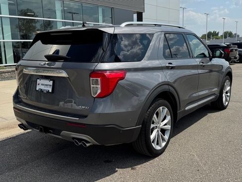 Used 2021 Ford Explorer Platinum w/ Equipment Group 601A AWD/4WD image 40