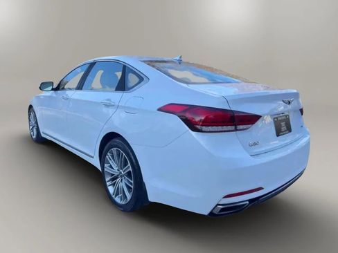 Used 2018 Genesis G80 3.8 RWD image 8