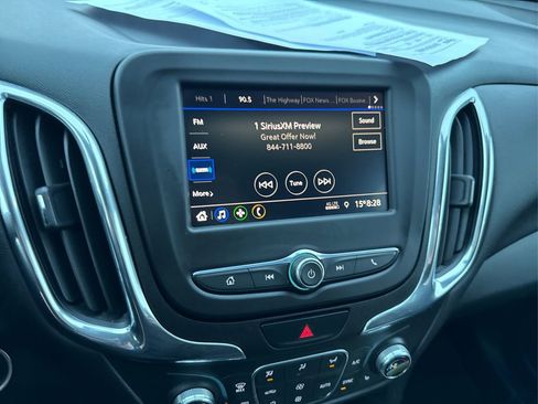 Used 2020 Chevrolet Equinox LT image 14