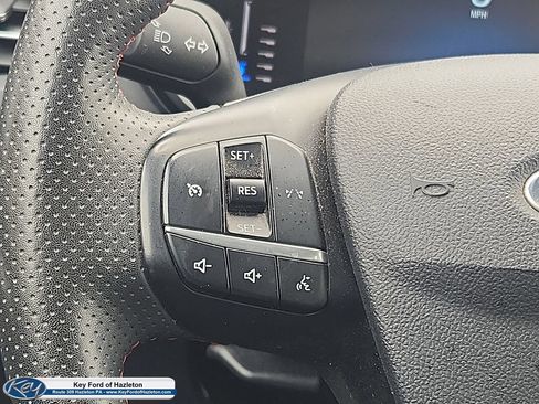 Used 2023 Ford Escape ST-Line AWD/4WD image 14
