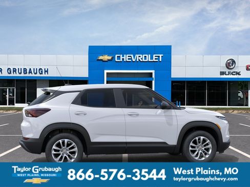 New 2026 Chevrolet TrailBlazer LS w/ LS Convenience Package AWD/4WD image 5