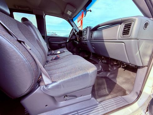 Used 2001 GMC Sierra 2500 4x4 Extended Cab HD image 16