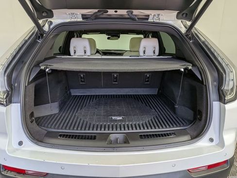 Certified 2023 Cadillac XT4 Sport AWD/4WD image 12