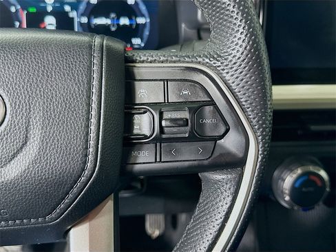 Used 2024 Toyota Tacoma TRD Off-Road image 23