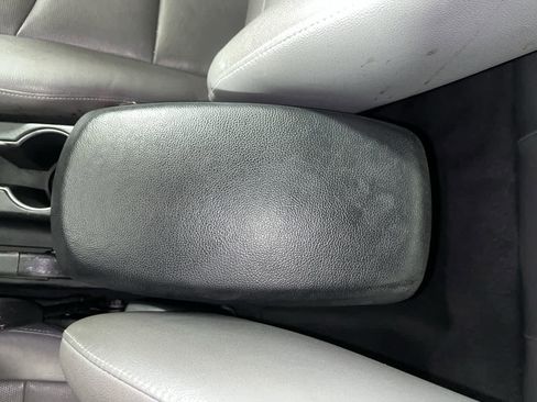 Used 2014 Hyundai Elantra w/ Option Group 2 FWD image 22