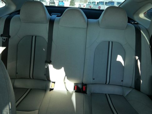 Used 2022 Hyundai Sonata SE w/ Preferred Accessory Package image 13