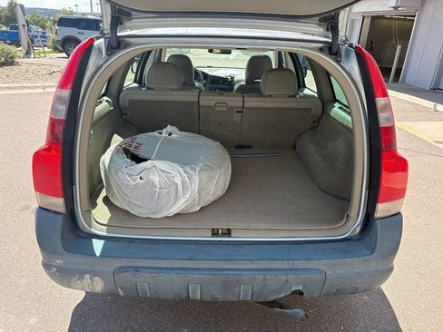 Used 2002 Volvo V70 Cross Country AWD/4WD image 26
