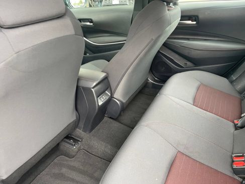 Used 2025 Toyota Corolla SE FWD image 17