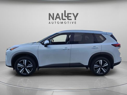 Used 2024 Nissan Rogue SL w/ SL Premium Package image 2