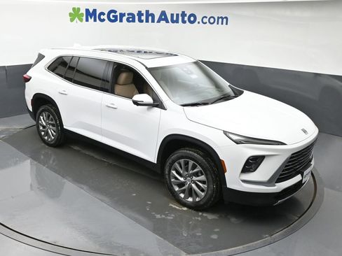 New 2026 Buick Enclave Preferred w/ Power Package image 3