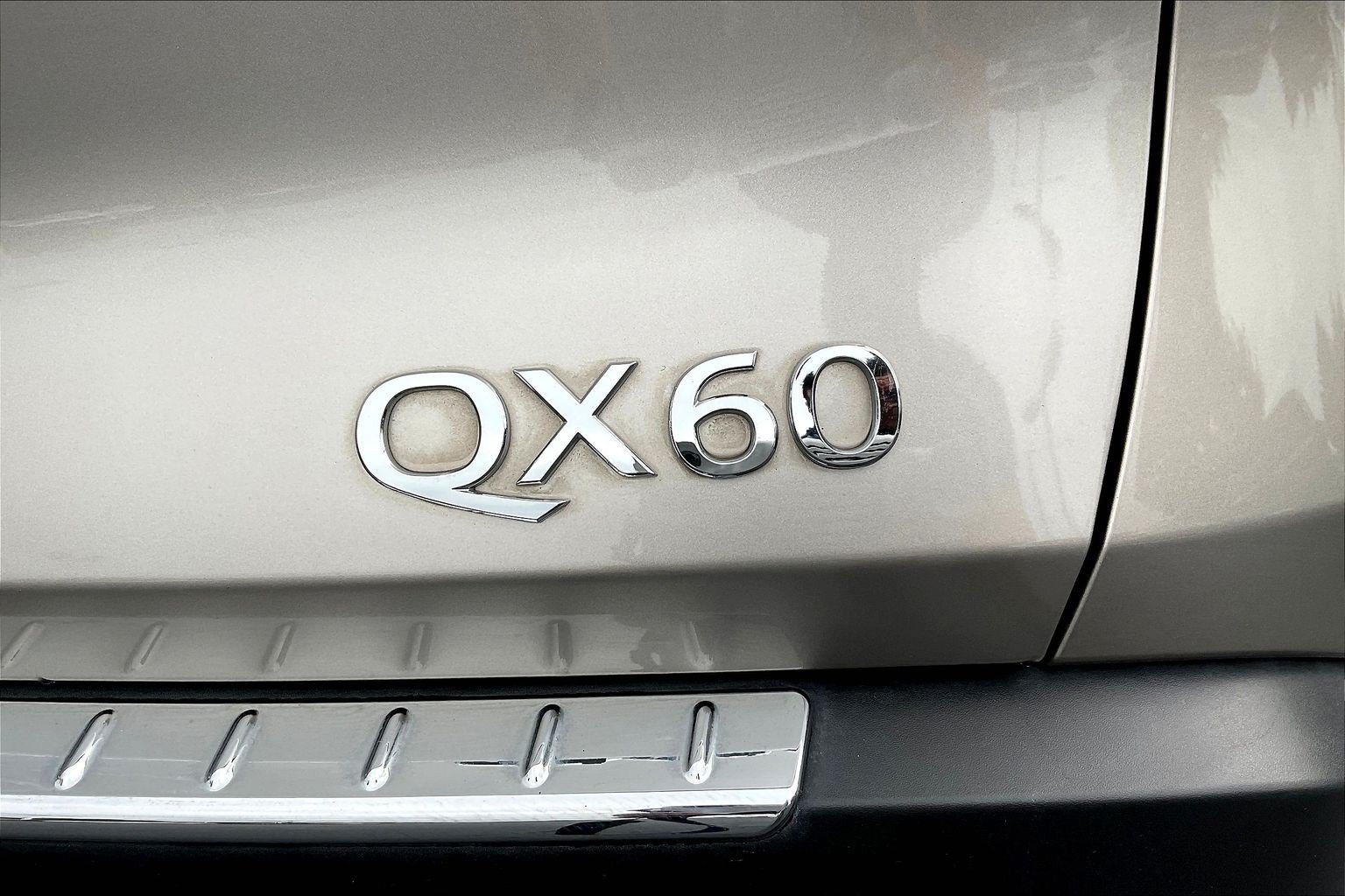 Certified 2023 INFINITI QX60 Luxe w/ Cargo Package AWD/4WD image 23