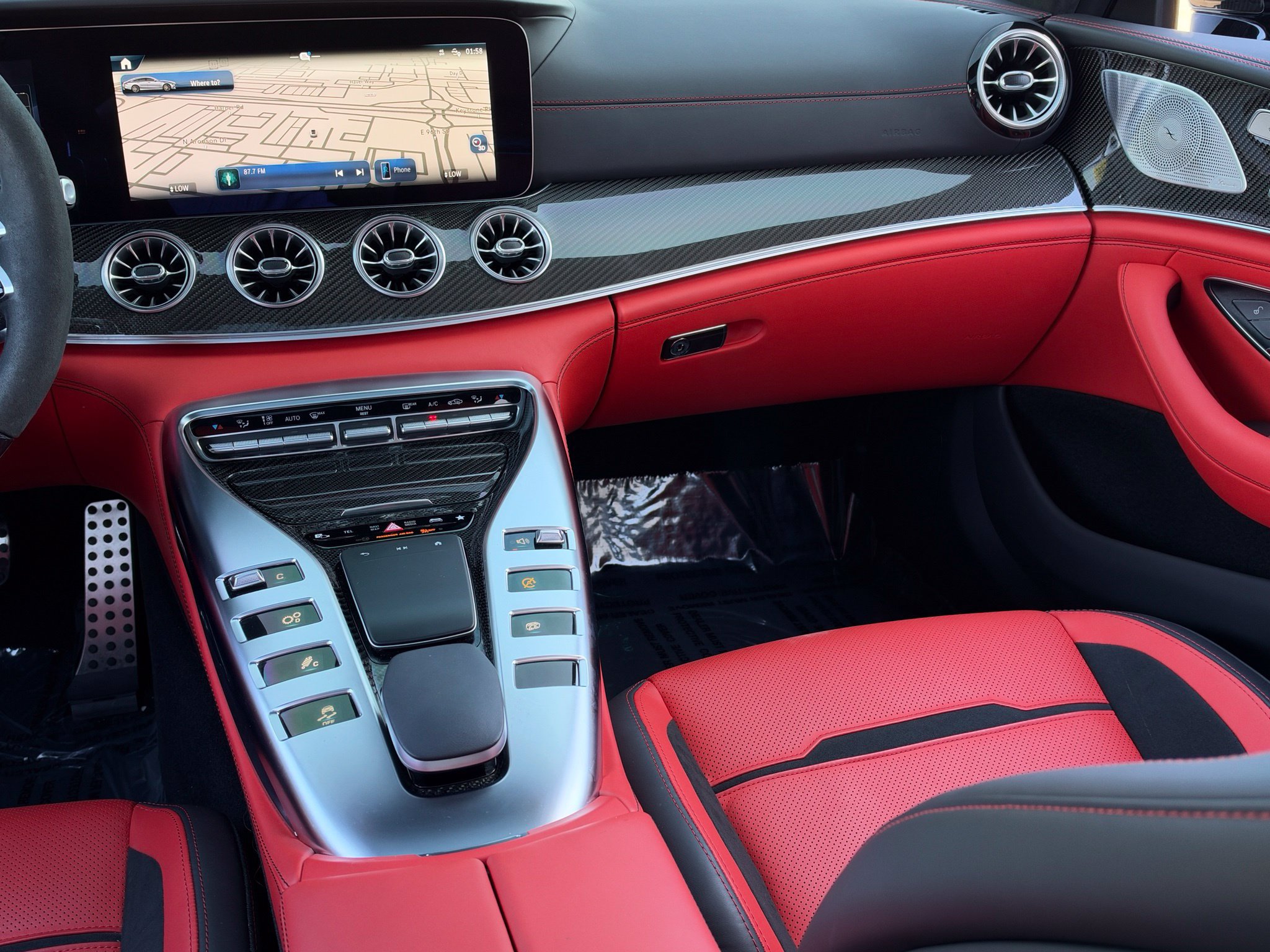 Used 2025 Mercedes-Benz AMG GT 63 image 33