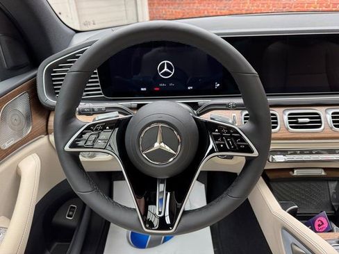 New 2026 Mercedes-Benz GLS 450 4MATIC image 10