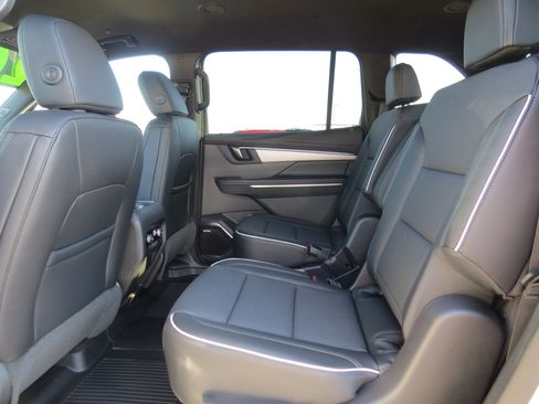 New 2026 Buick Enclave Preferred w/ LPO, Floor Liner Package image 12
