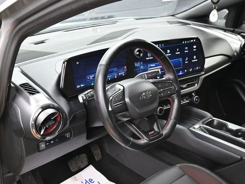 Used 2024 Chevrolet Equinox EV RS image 18