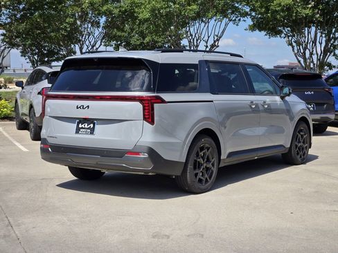 New 2026 Kia Carnival SX Prestige FWD image 4