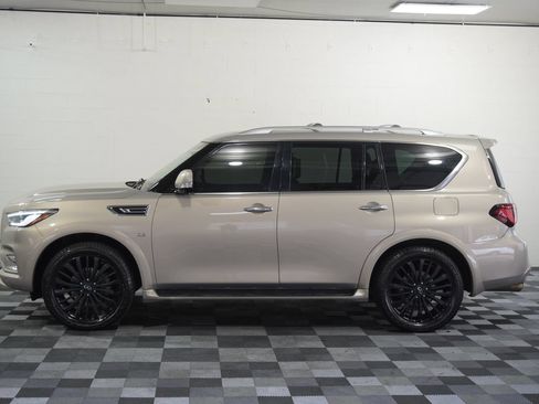 Used 2018 INFINITI QX80 4WD w/ Driver Assistance Package image 2