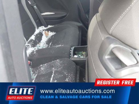 Used 2016 Chevrolet Camaro LT image 16